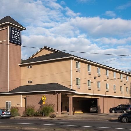 Red Lion Inn & Suites Юджийн Екстериор снимка