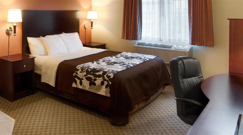 Red Lion Inn & Suites Юджийн Стая снимка